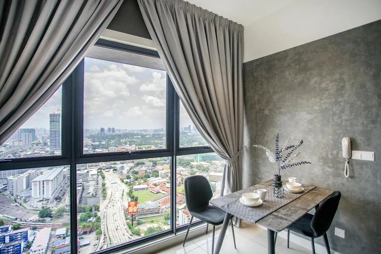 Continew Residence Kl Cobnb Куала-Лумпур 0*,